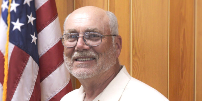 _DSC1698_cropped board member